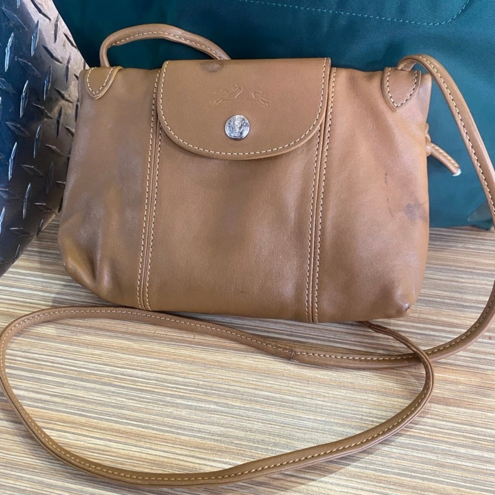 LONGCHAMP Frm ROMANIA TAN GENUINE LEATHER  RARE ELEGANT CHIC CROSSBODY Bag LUX